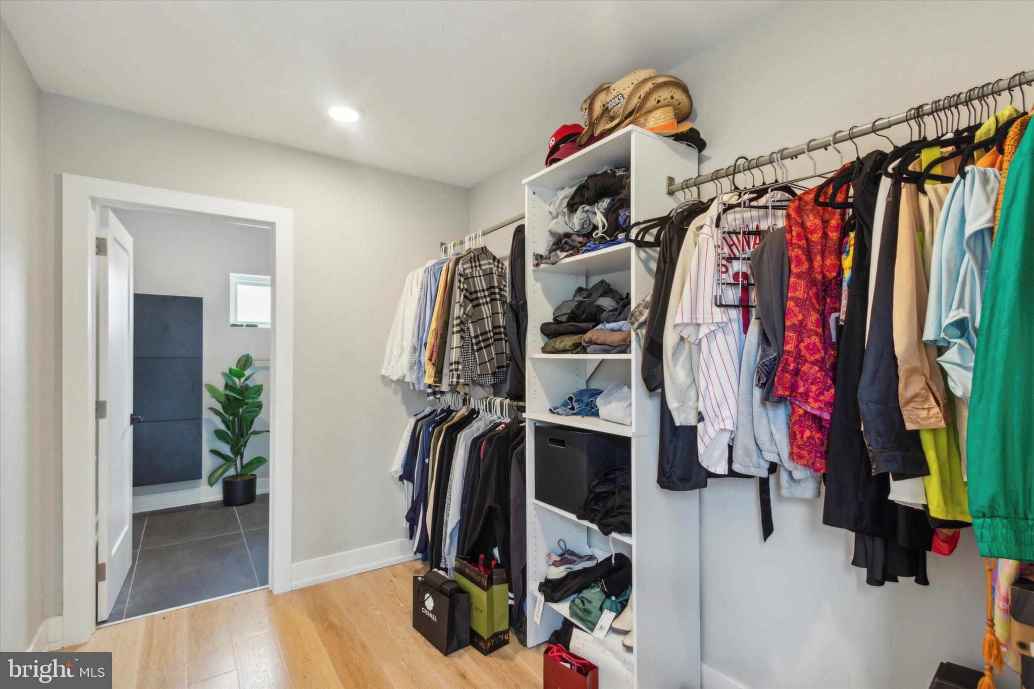 1500 N MYRTLEWOOD ST