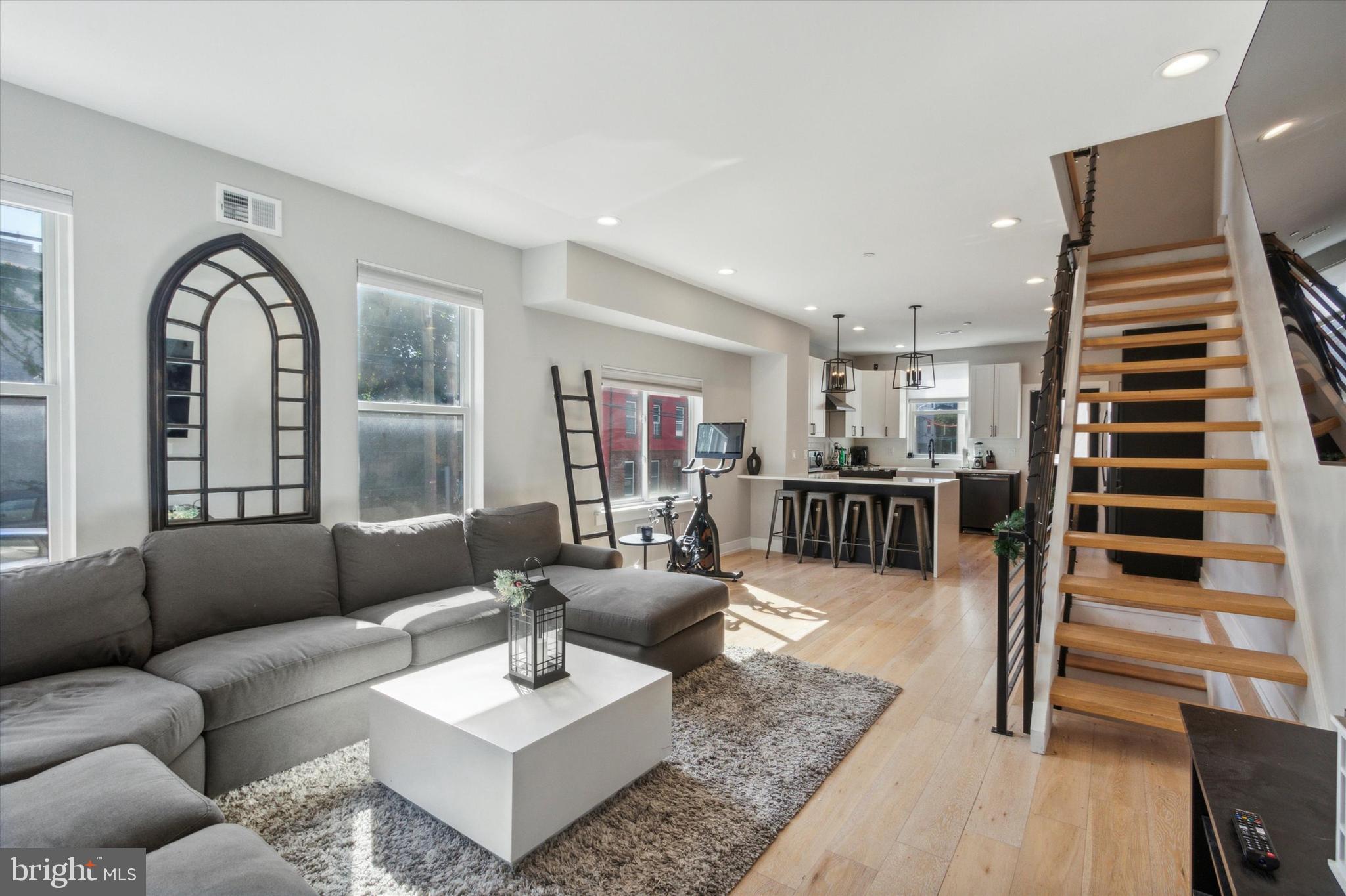 1500 N MYRTLEWOOD ST