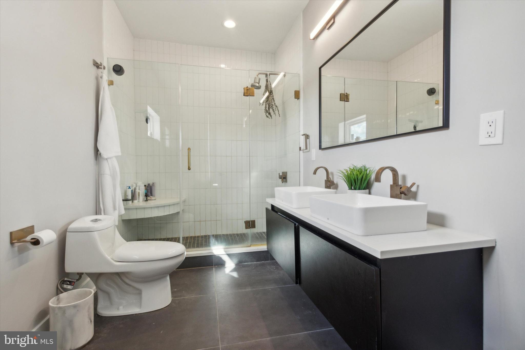 1500 N MYRTLEWOOD ST