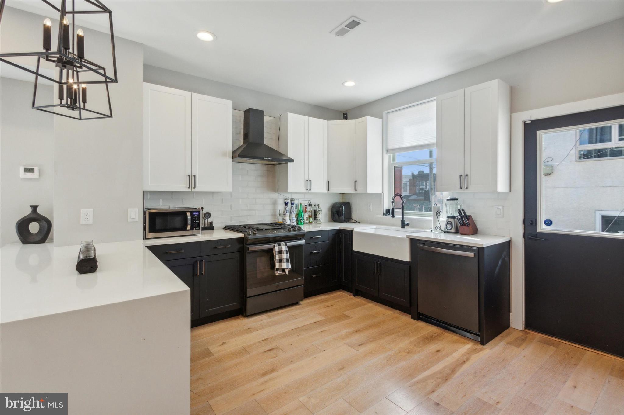 1500 N MYRTLEWOOD ST