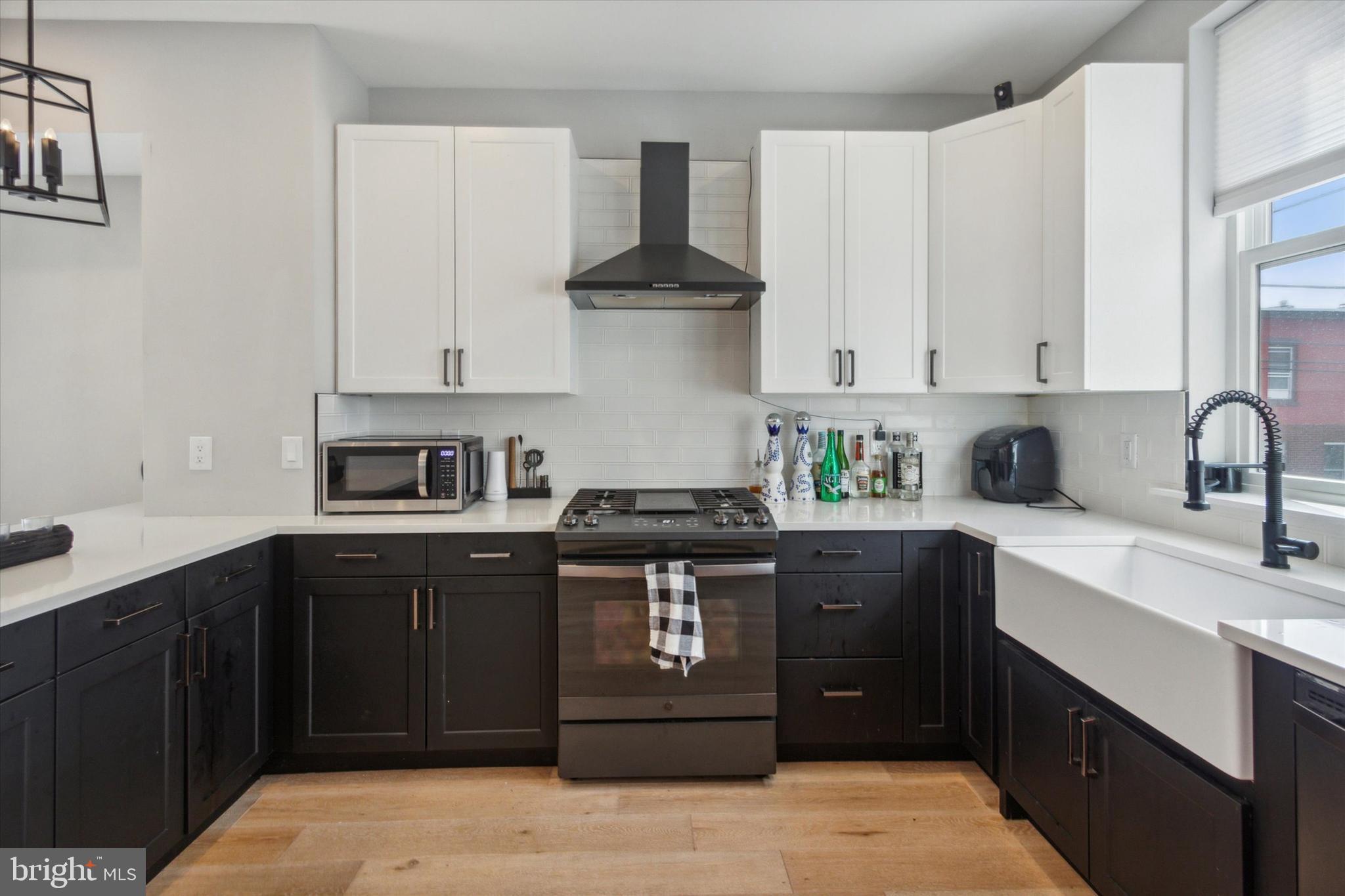 1500 N MYRTLEWOOD ST