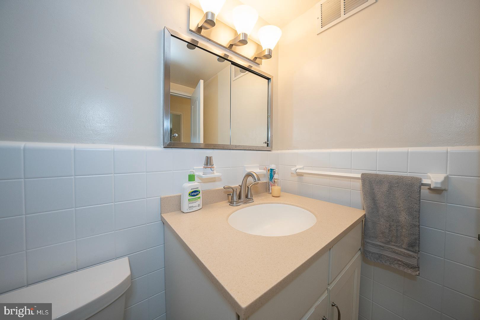1900-34 John F Kennedy Blvd #805-807