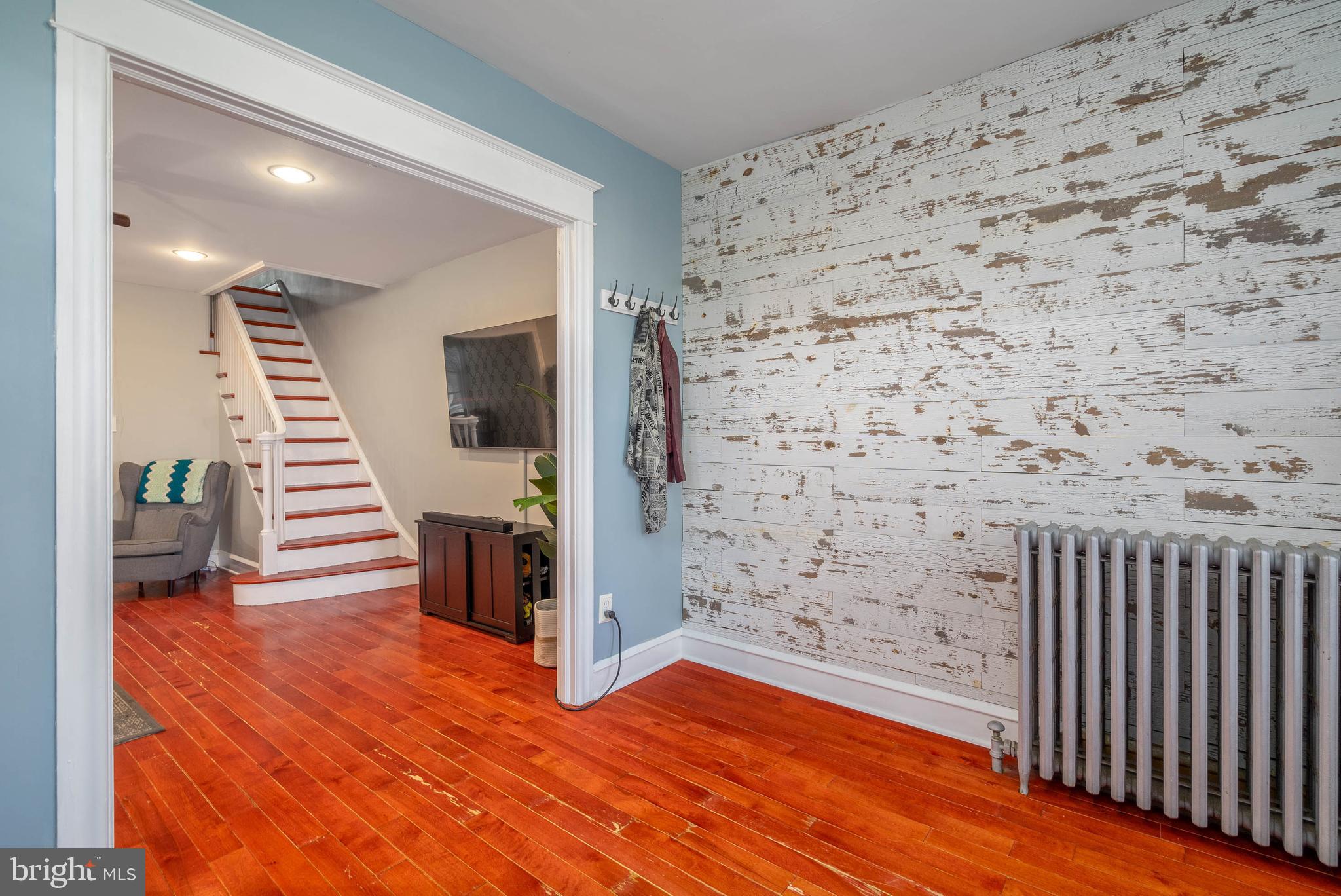 5878 Henry Ave