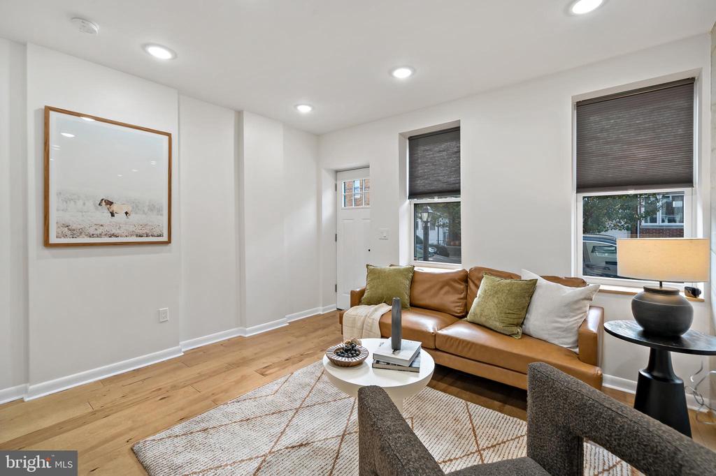 2431 E Firth St