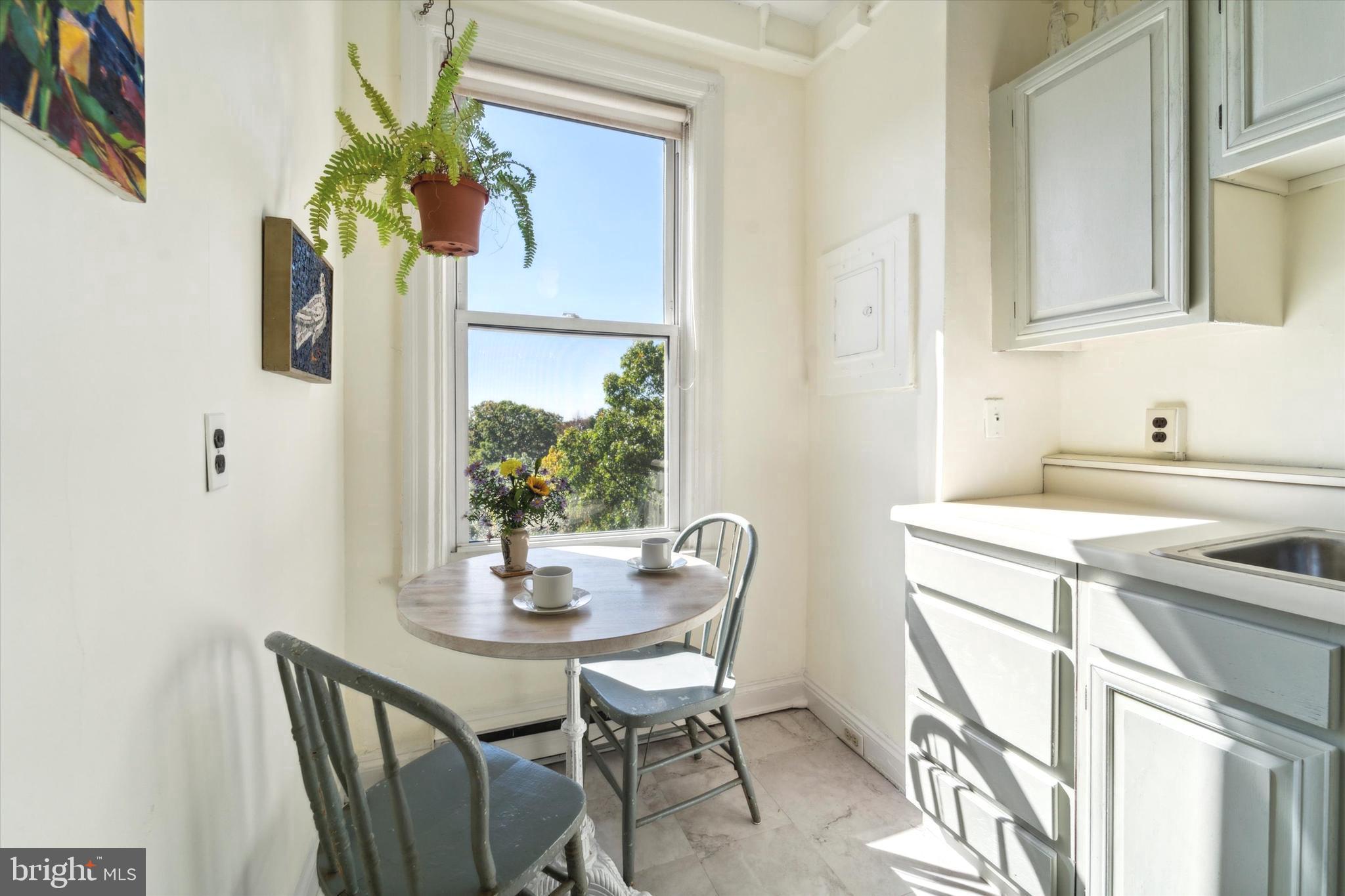 400-14 W Hortter St #704