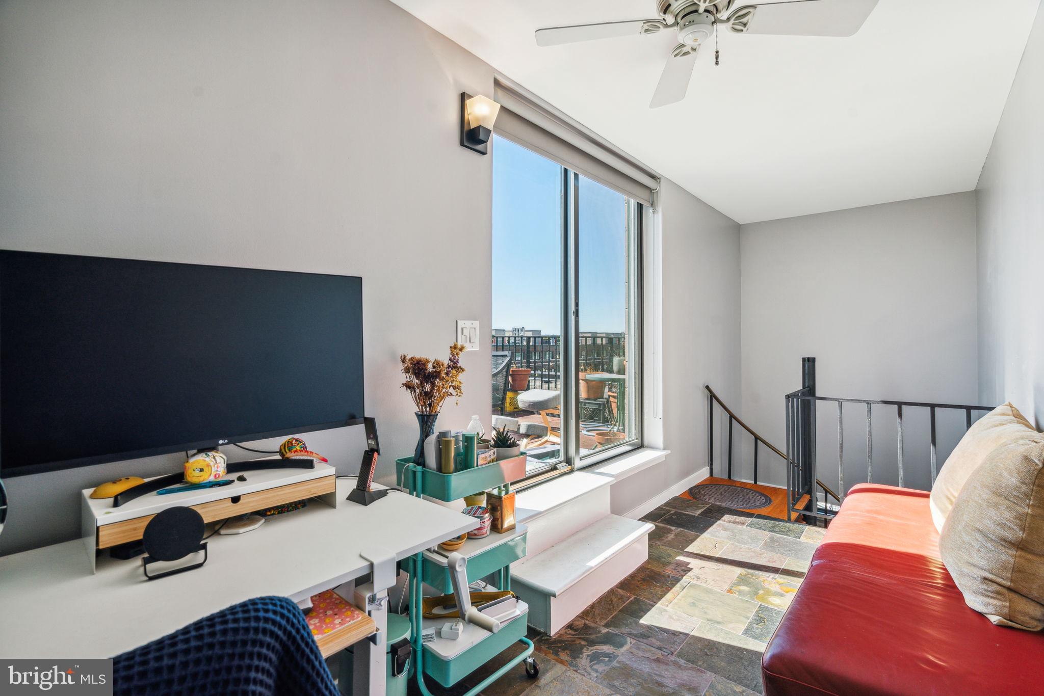 200-10 Lombard St #805
