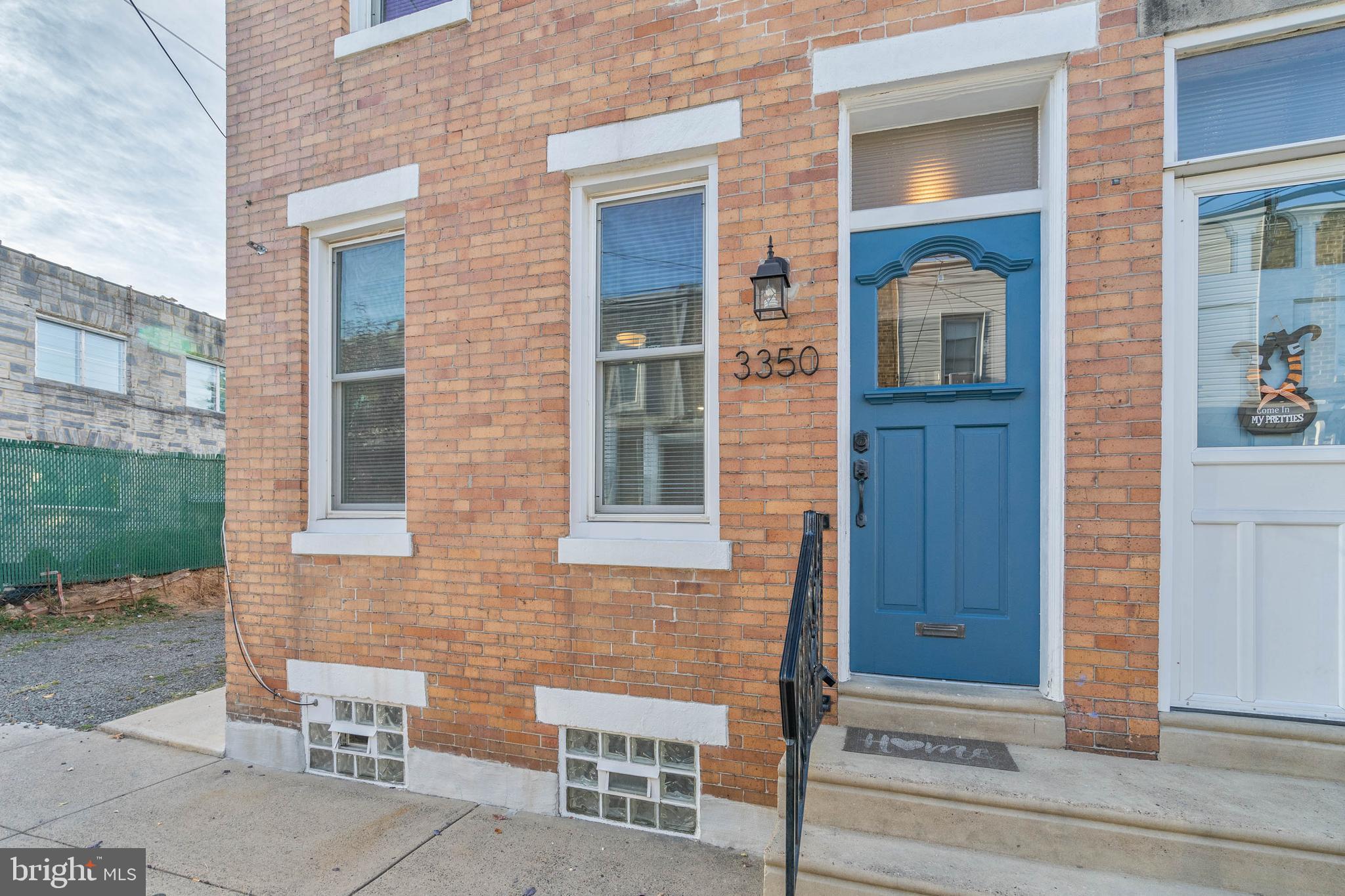 3348-50 Mercer St