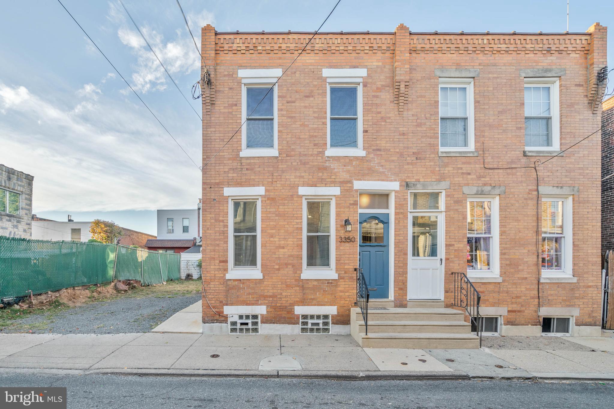 3348-50 Mercer St