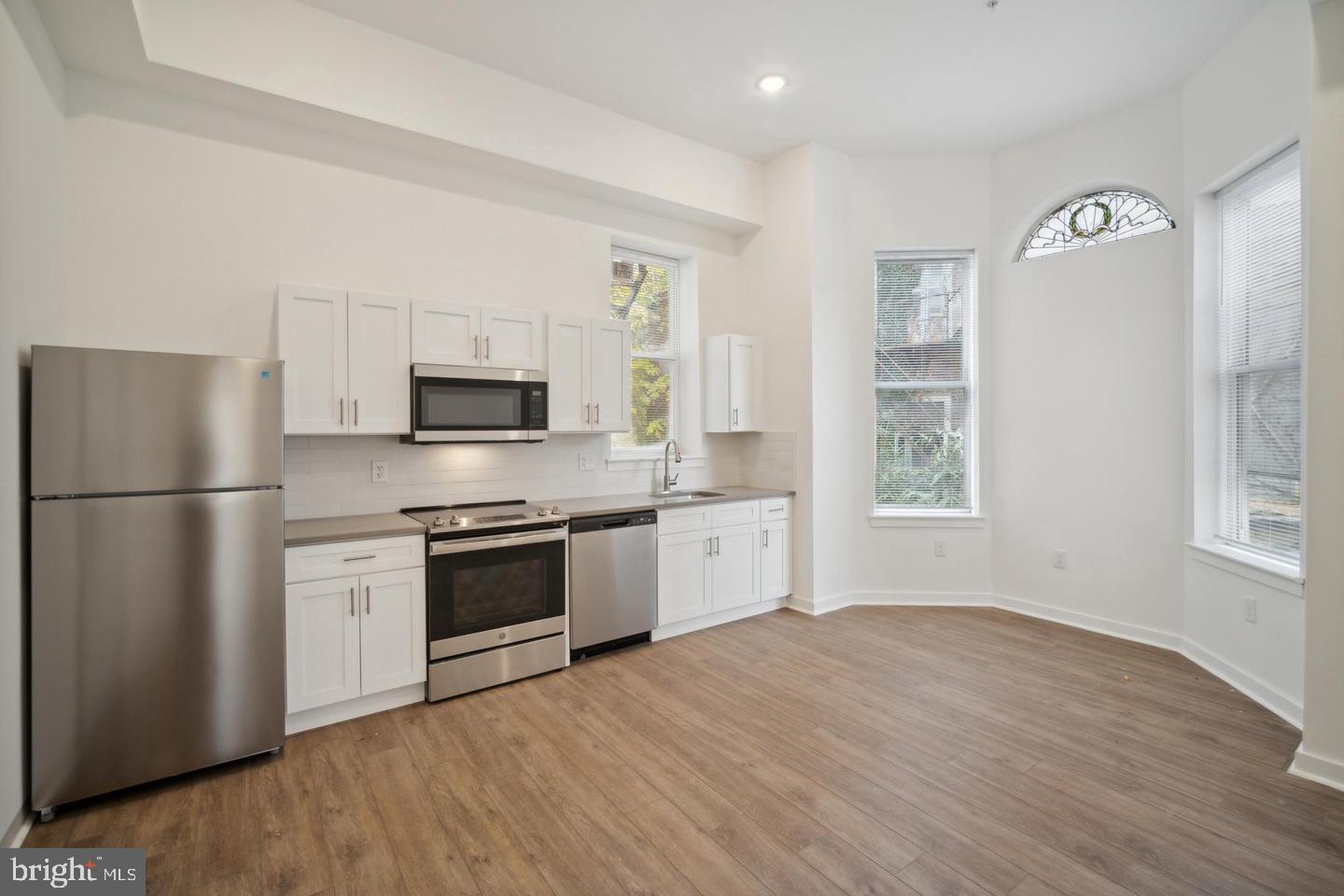 407 S 42ND ST #1F