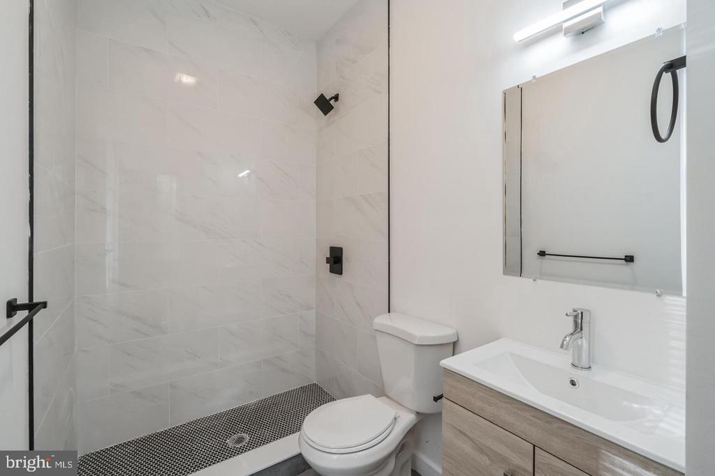 407 S 42ND ST #1F