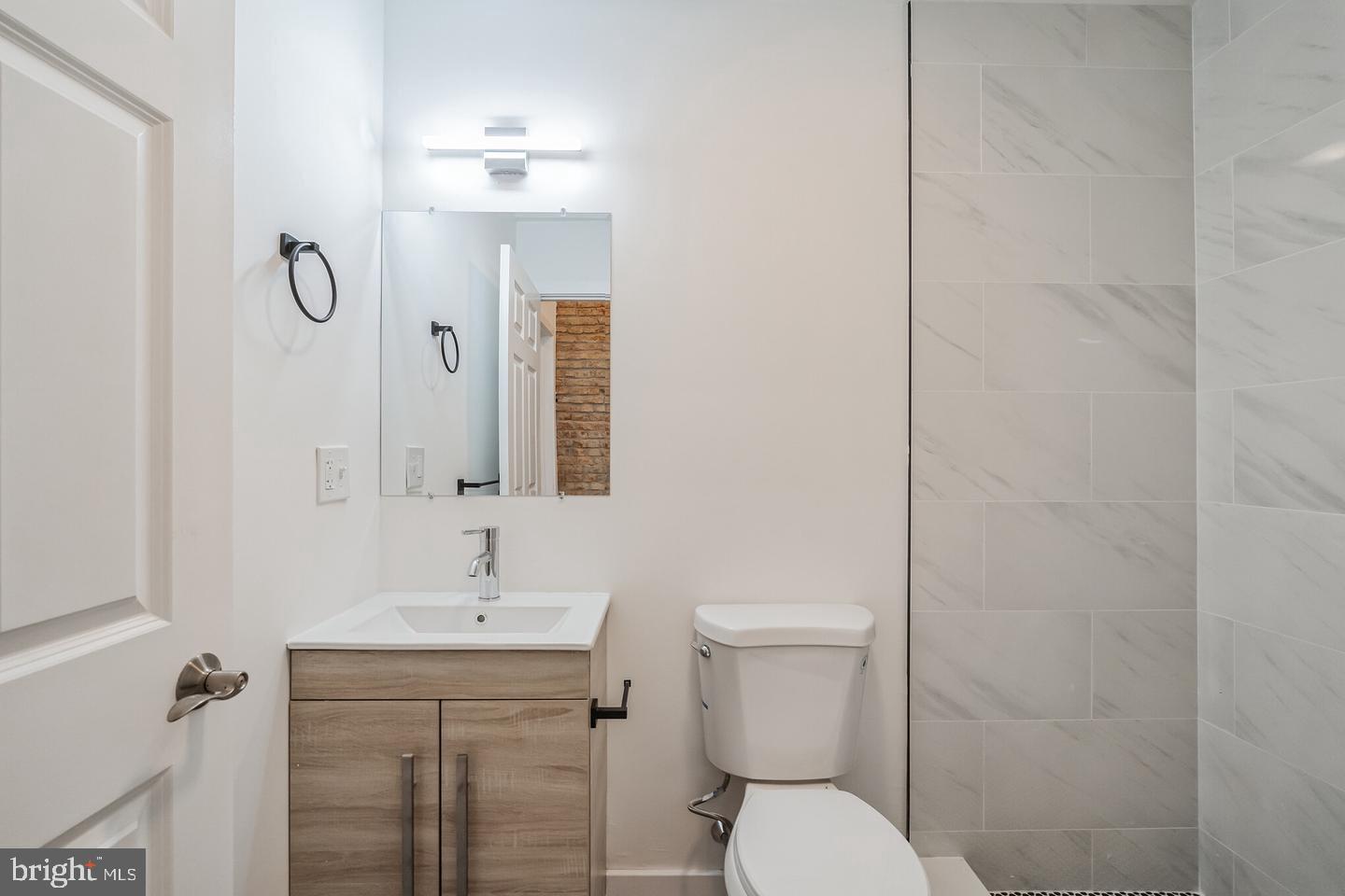 407 S 42ND ST #1F