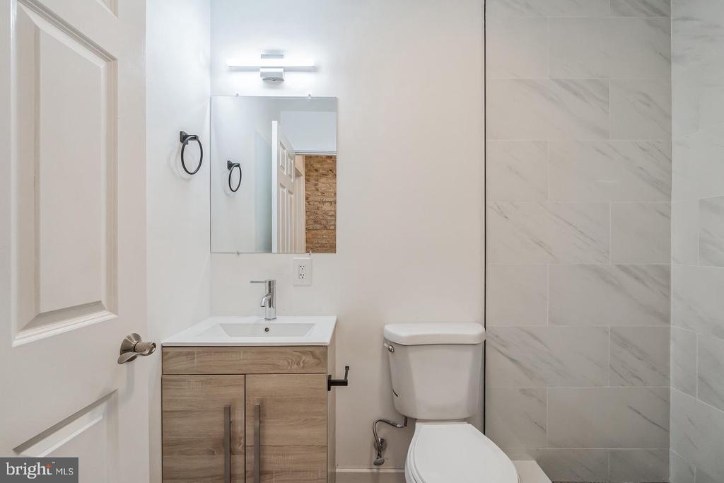 407 S 42ND ST #1F