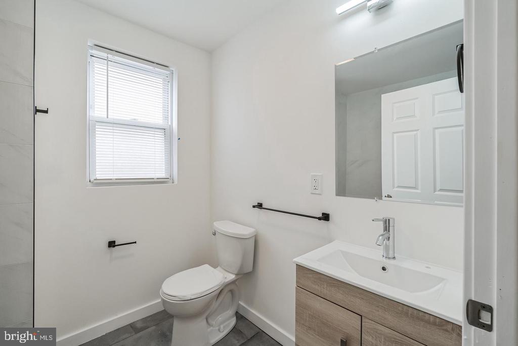 407 S 42ND ST #1F