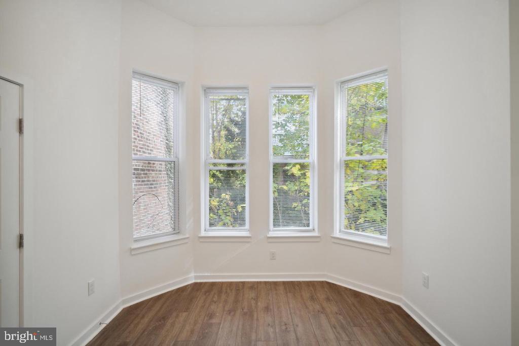 407 S 42ND ST #1F