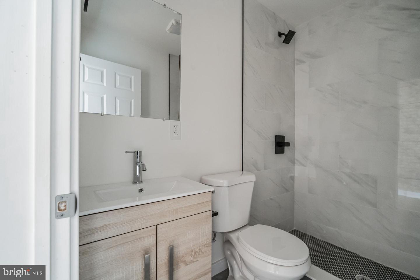 407 S 42ND ST #1F