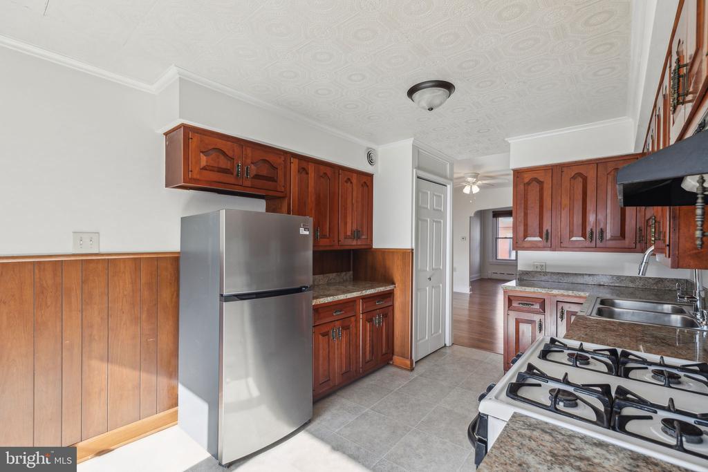 129 Davis St