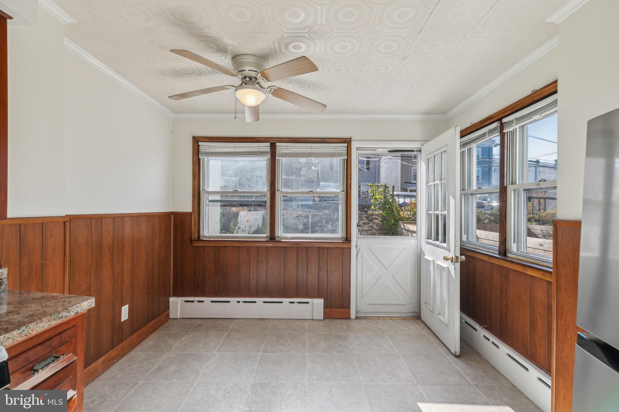 129 Davis St