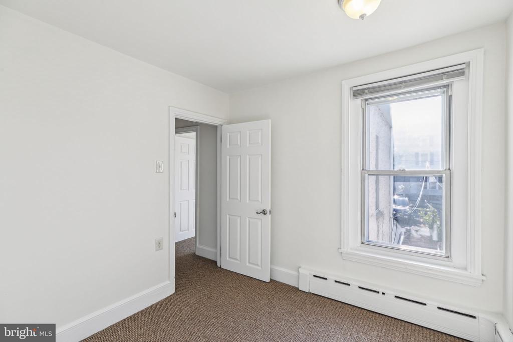 129 Davis St