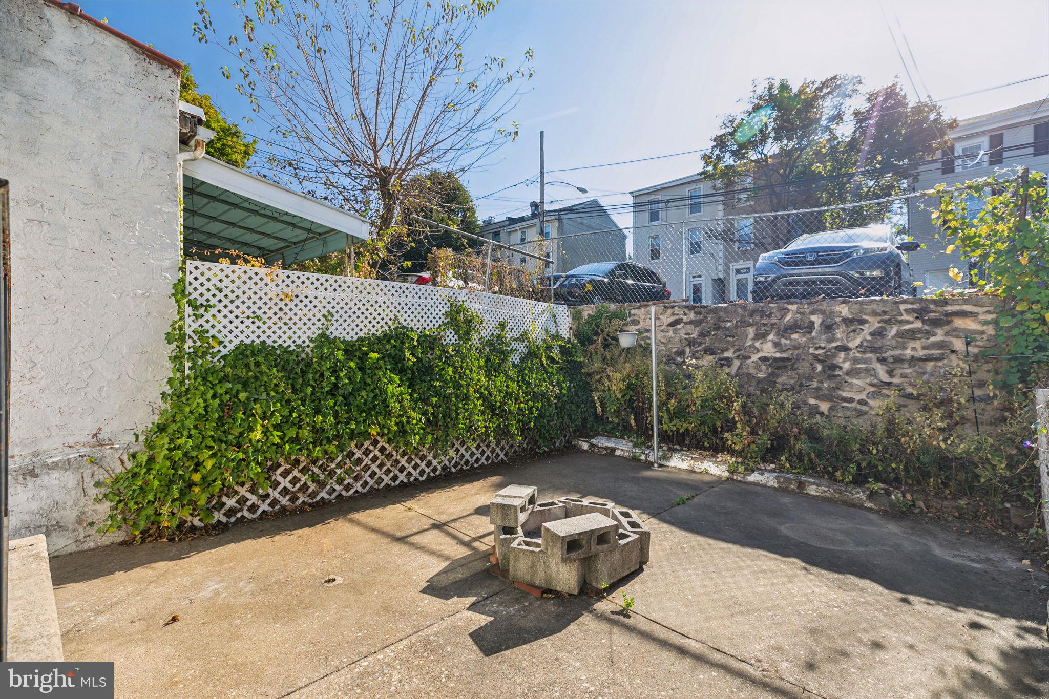 129 Davis St