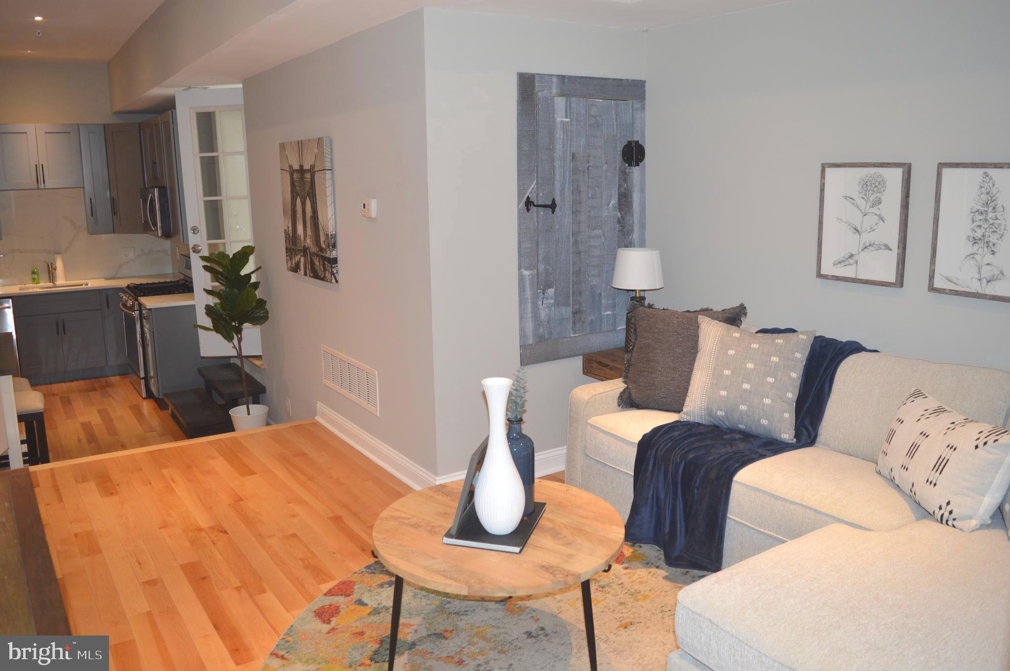 991 N MARSHALL ST #B