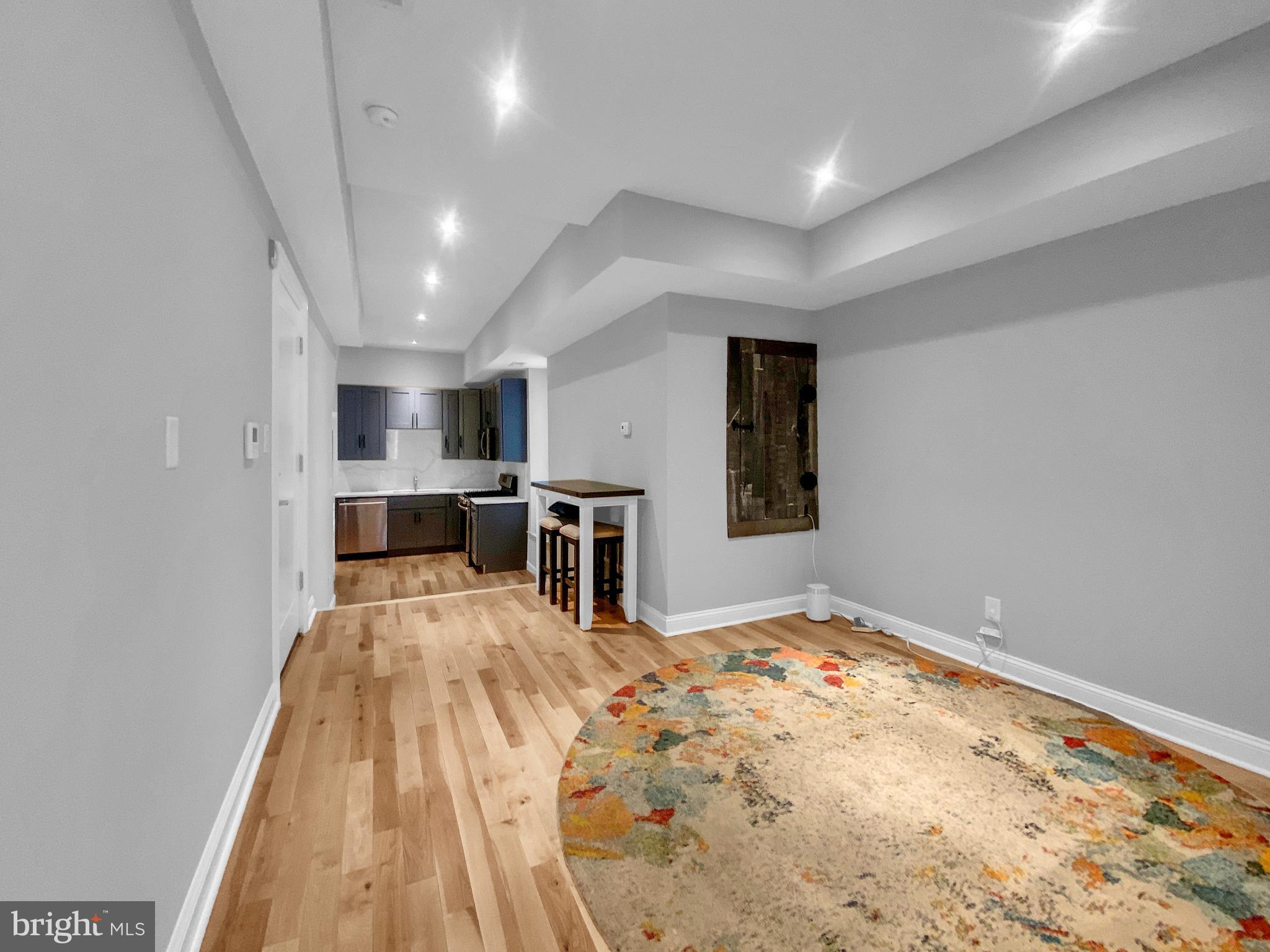 991 N MARSHALL ST #B