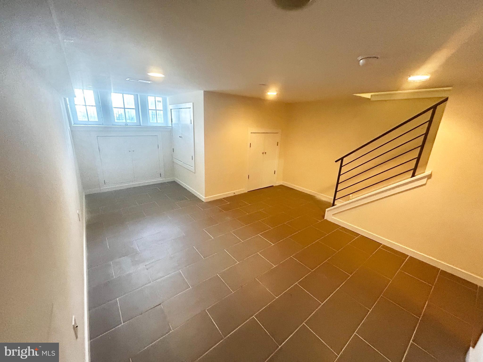 1818 W GIRARD AVE #A