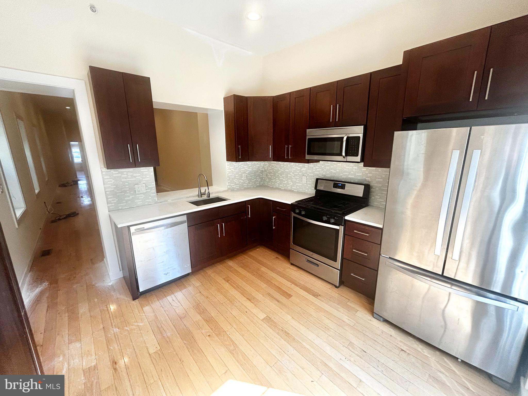 1818 W GIRARD AVE #A