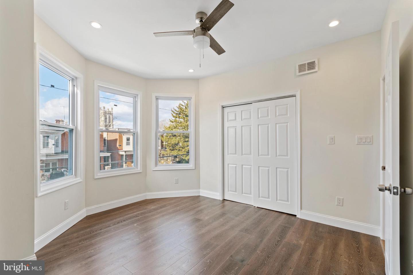 215 N 53RD ST