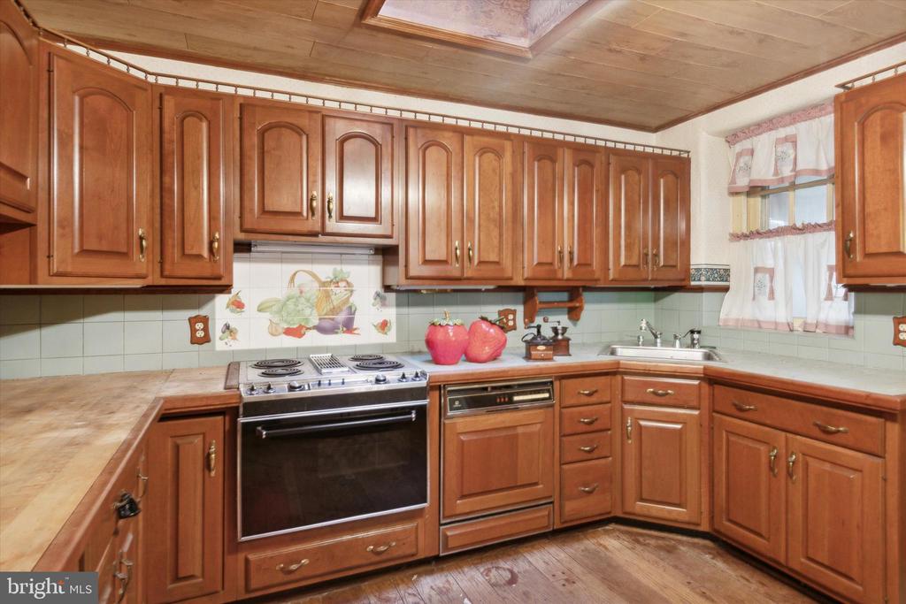 5231 Gainor Rd