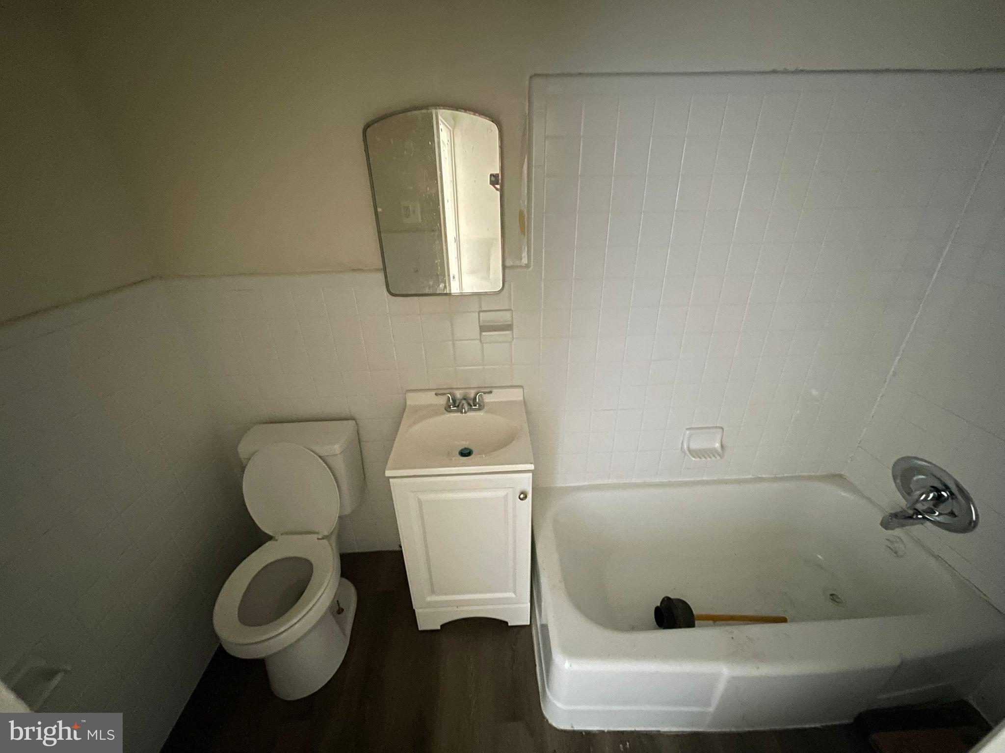 5000 MASTER ST #UNIT 1