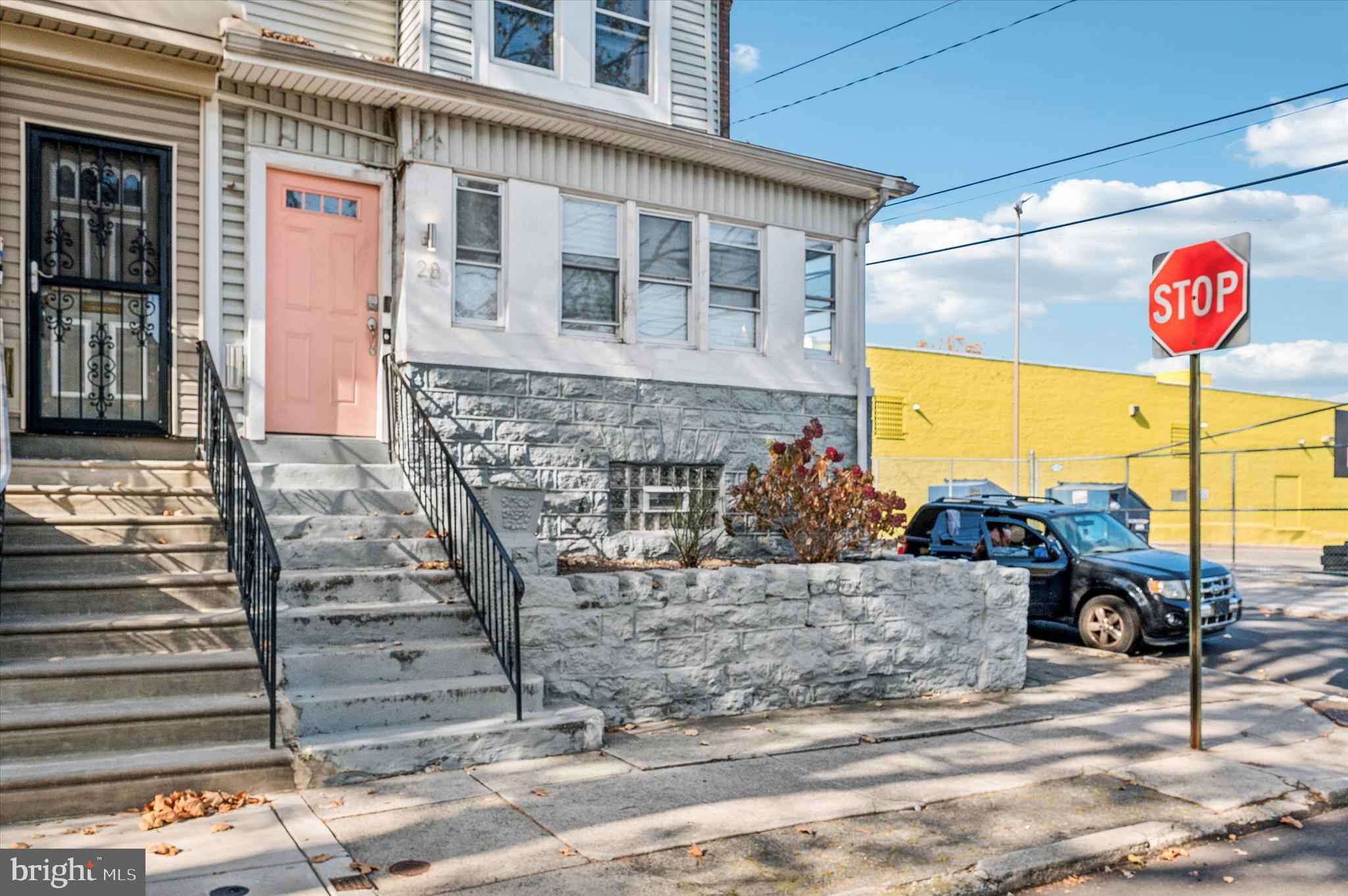 28 S Fallon St
