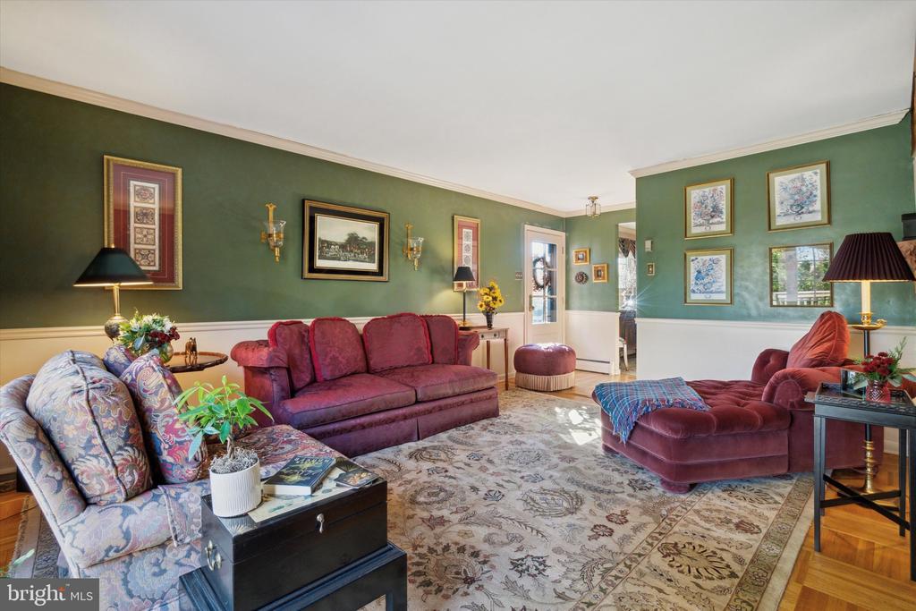 1107 Solly Pl