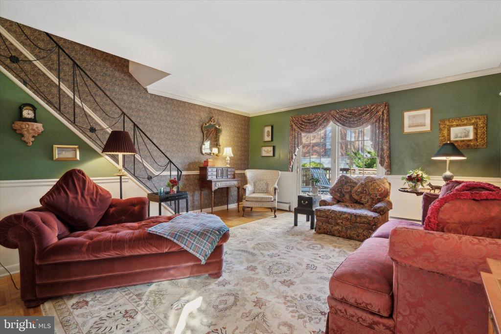 1107 Solly Pl