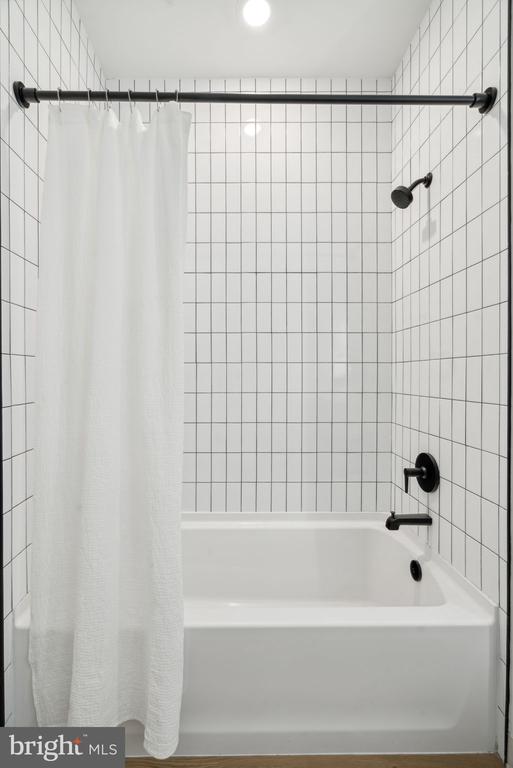 1108-20 N FRONT ST #202