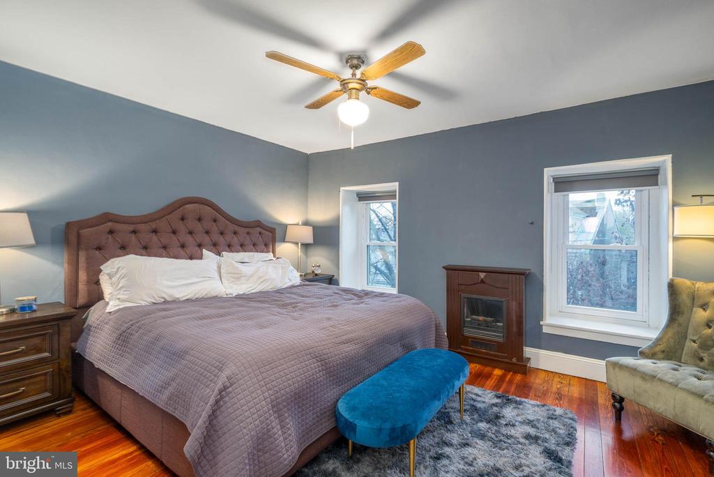 4376 Manayunk Ave