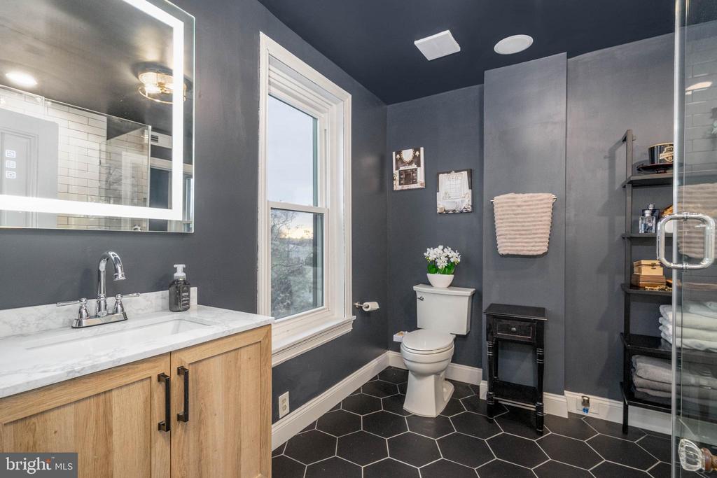 4376 Manayunk Ave