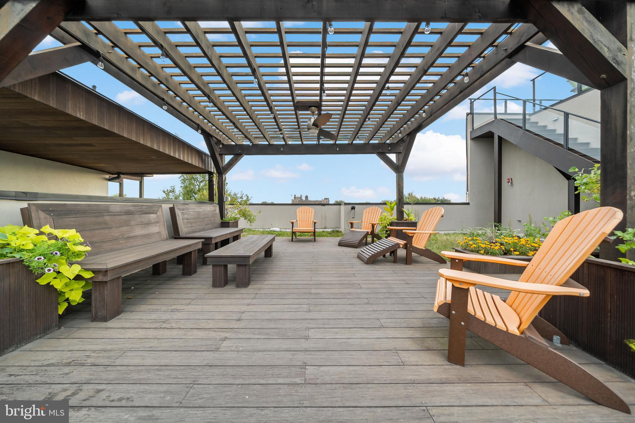 1247 E COLUMBIA AVE #5