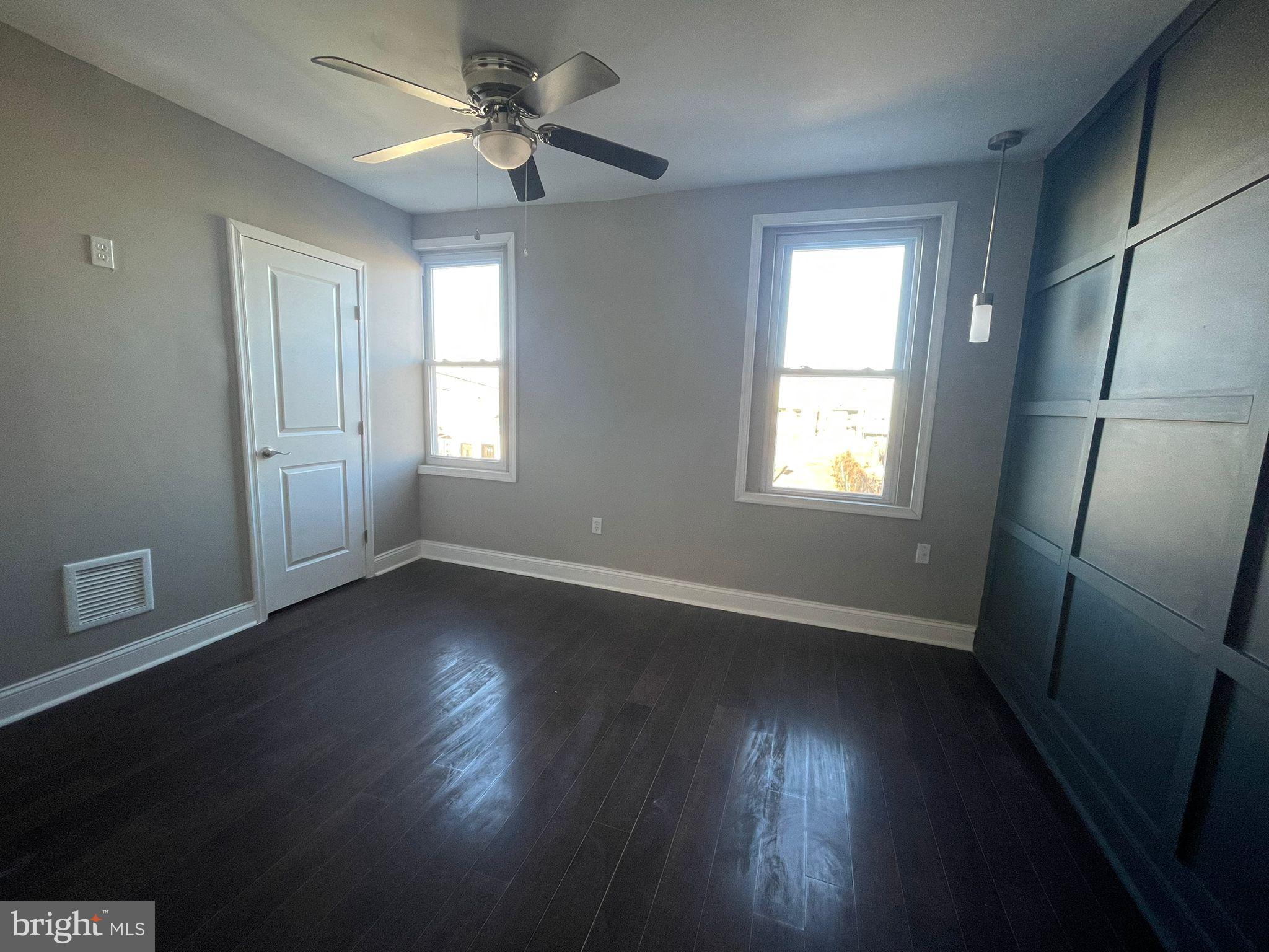 6142 LARCHWOOD AVE #UNIT 2