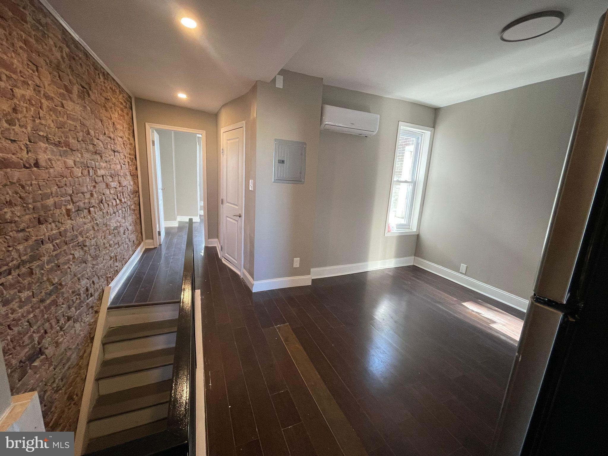 6142 LARCHWOOD AVE #UNIT 2