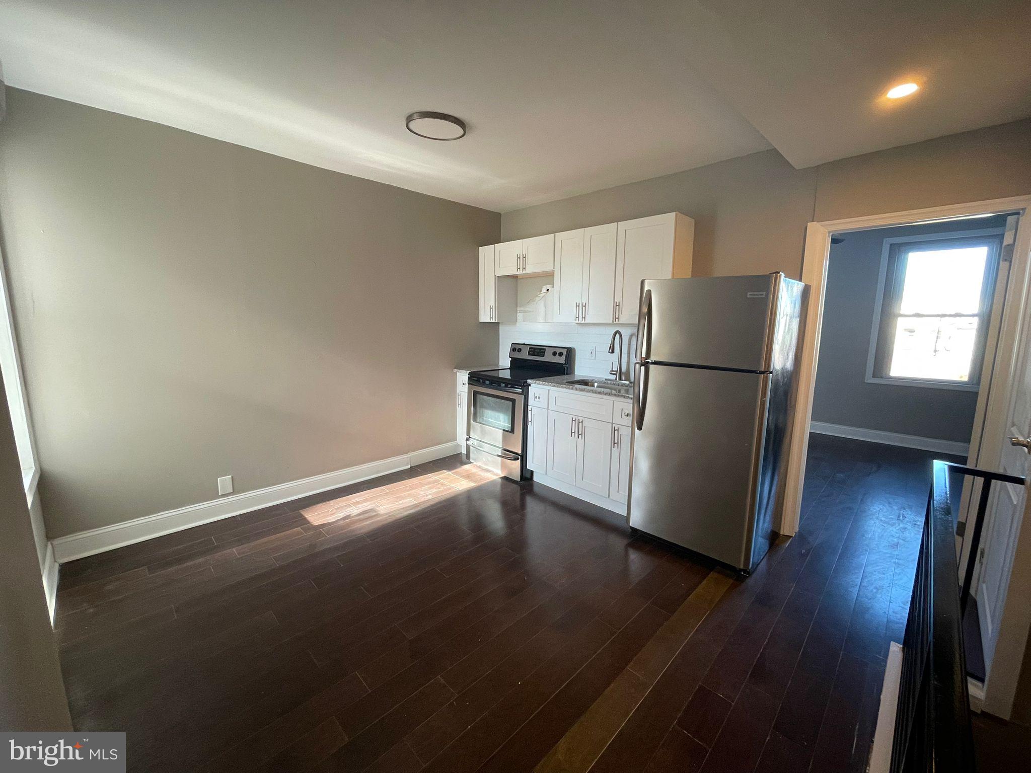 6142 LARCHWOOD AVE #UNIT 2