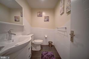800 N 48TH ST #9