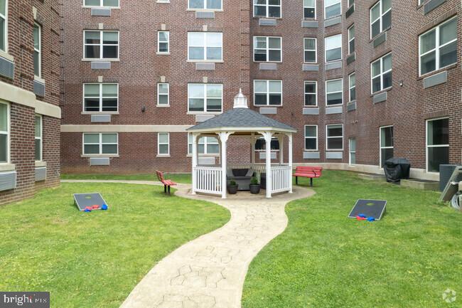 241 S 49TH ST #605