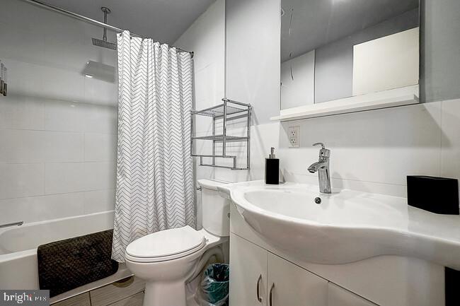 241 S 49TH ST #801