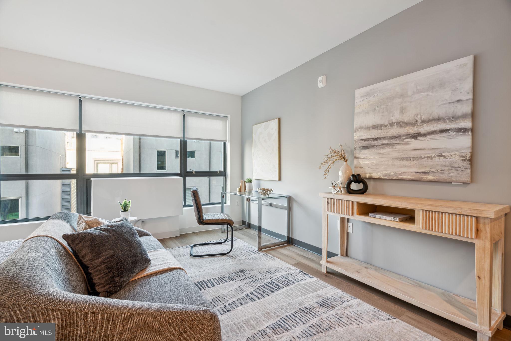 1108-20 N FRONT ST #203