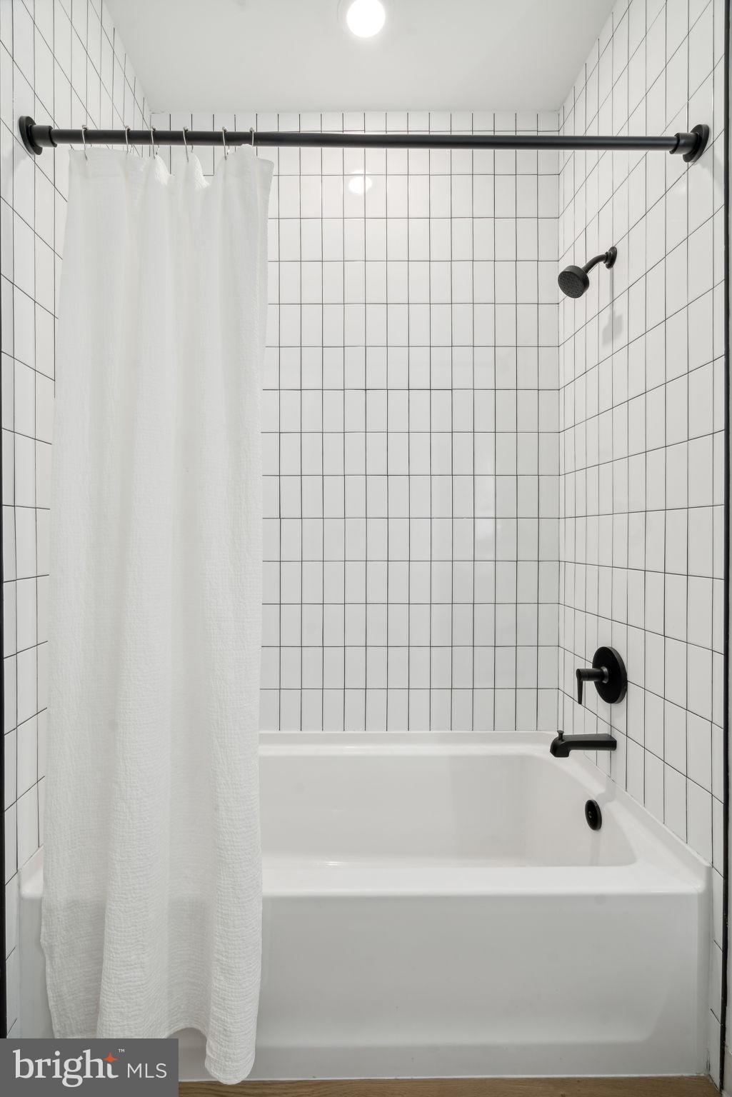 1108-20 N FRONT ST #203