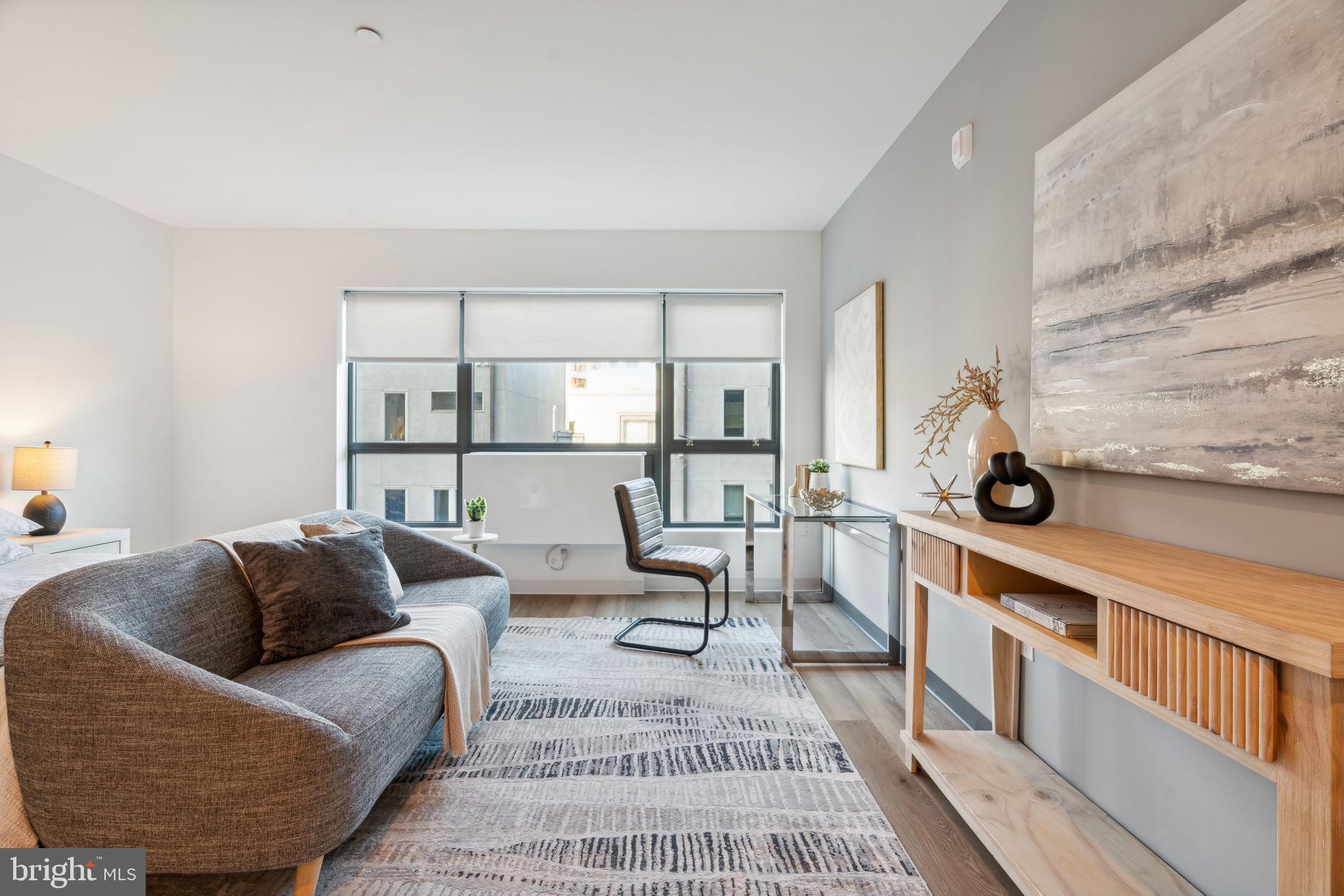 1108-20 N FRONT ST #203