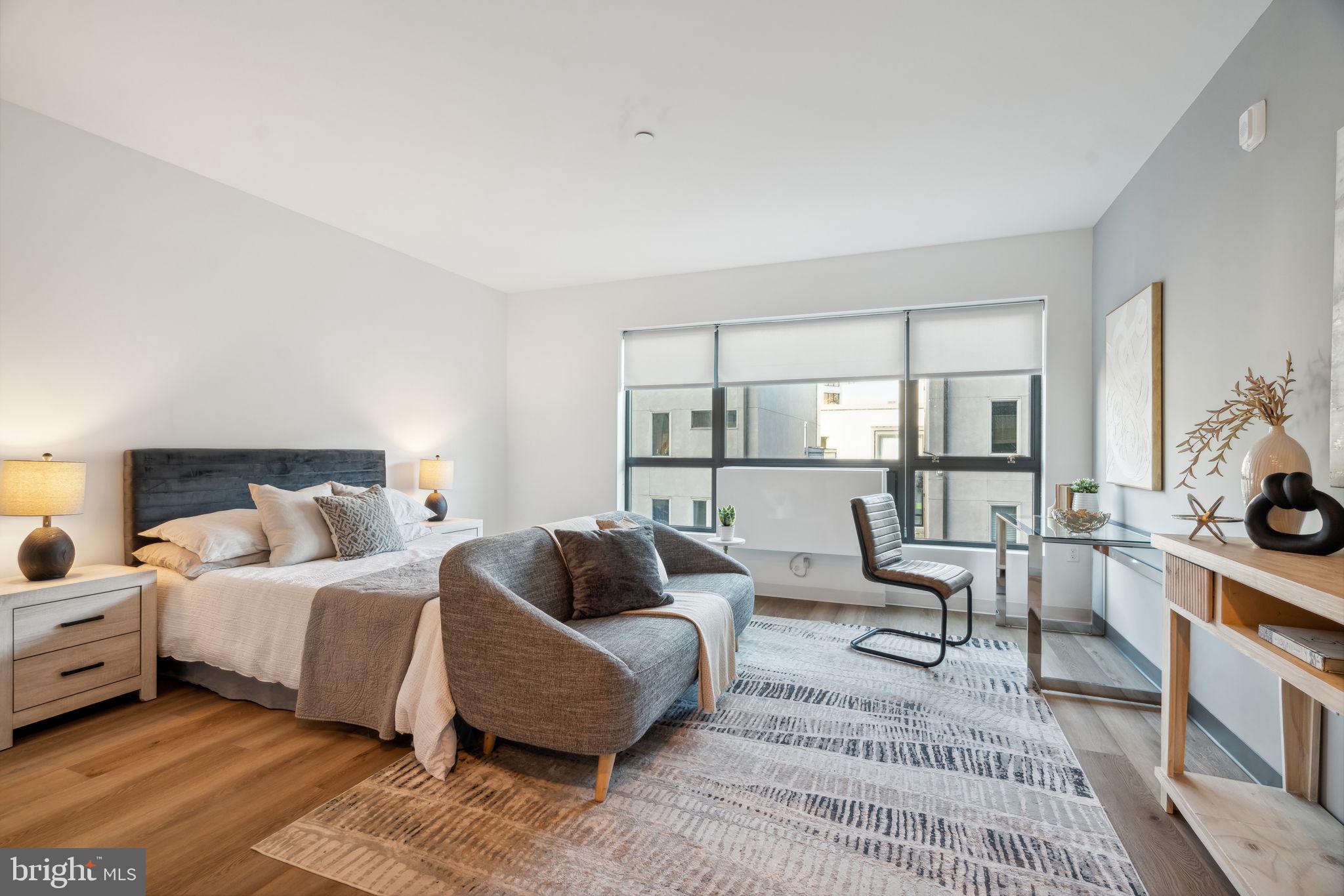 1108-20 N FRONT ST #203