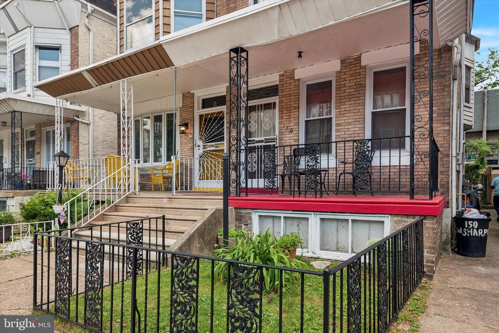 150 W Sharpnack St