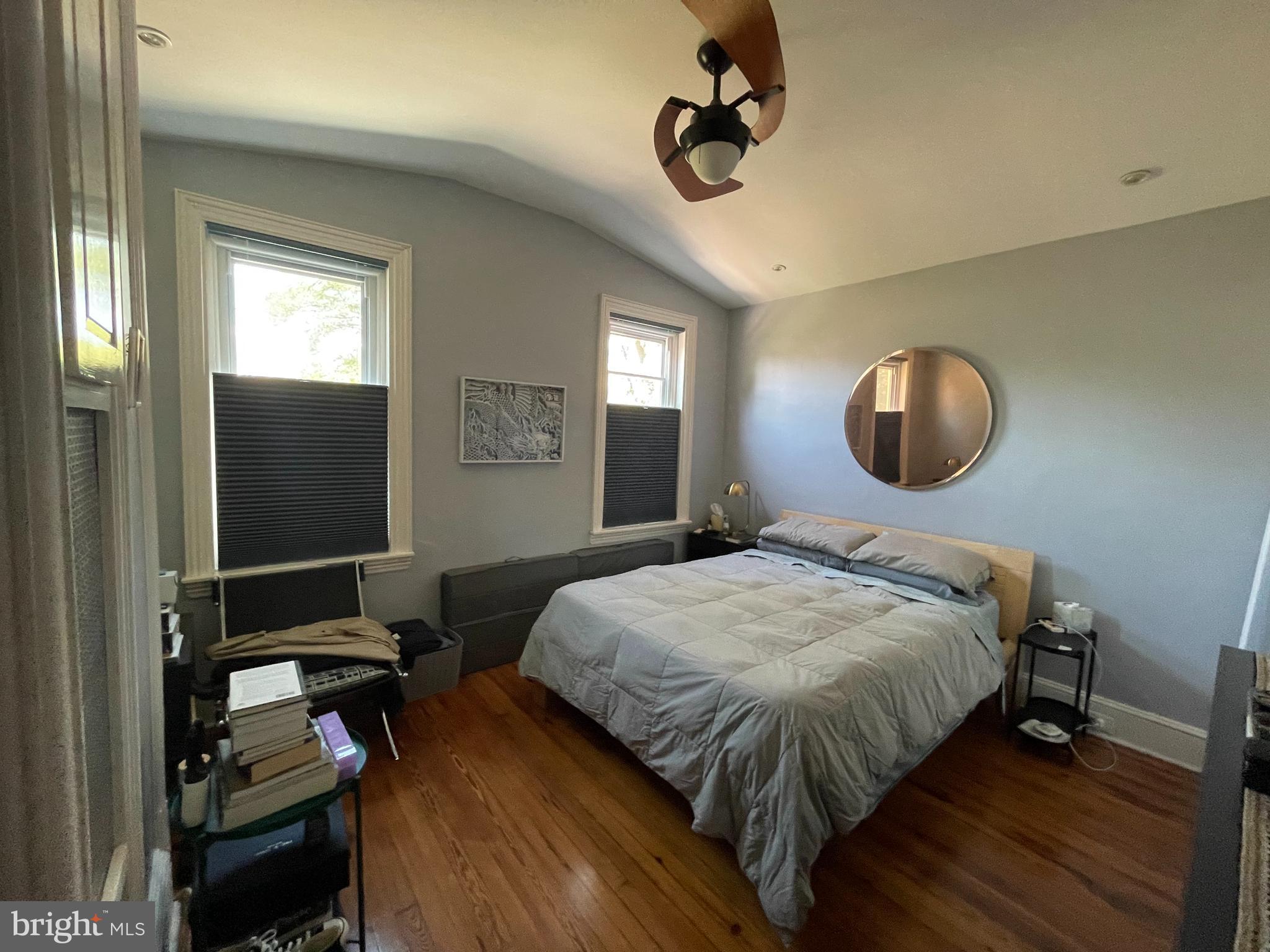 88 E Springer St