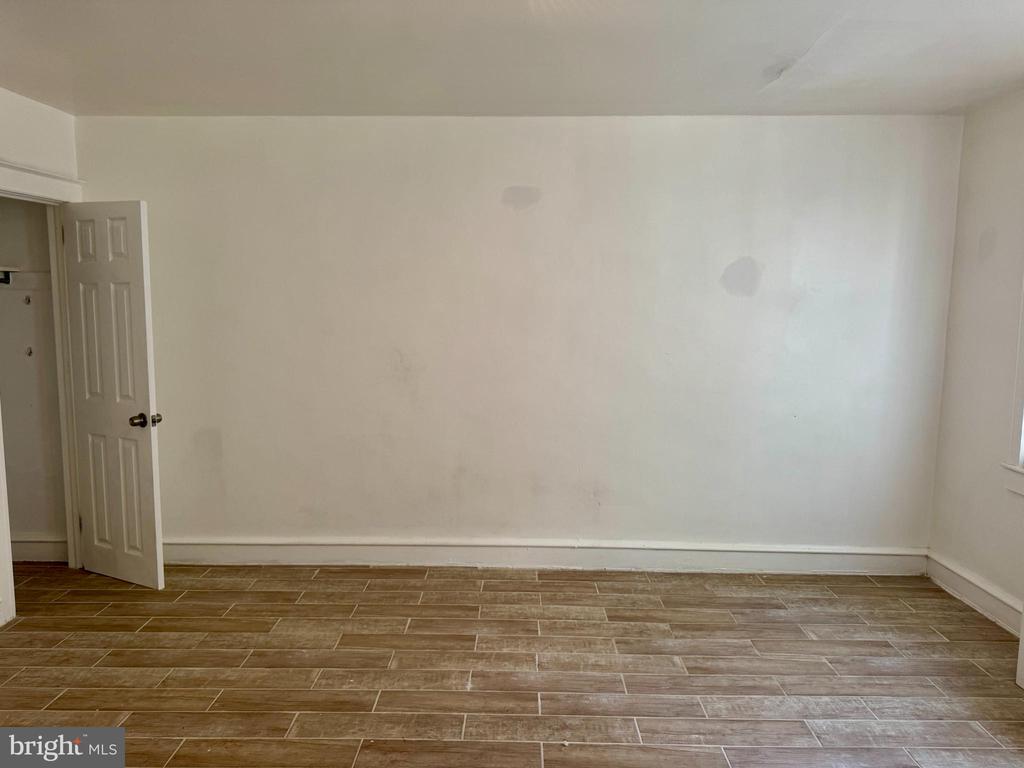 318 W Godfrey Ave